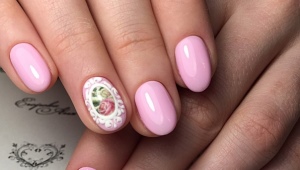 Manicure on round nails