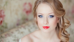 Wedding makeup for blue eyes