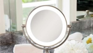 Table mirror with lighting: pros and cons