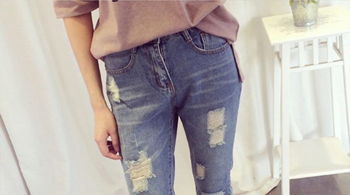 How to make fashionable holes and scuffs on jeans