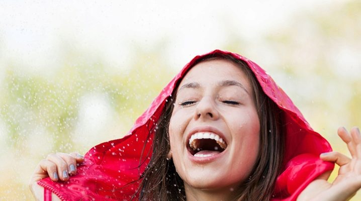 Chaqueta impermeable para mujer - el mejor protector contra el clima