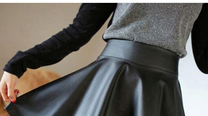 How to wear a leather skirt?