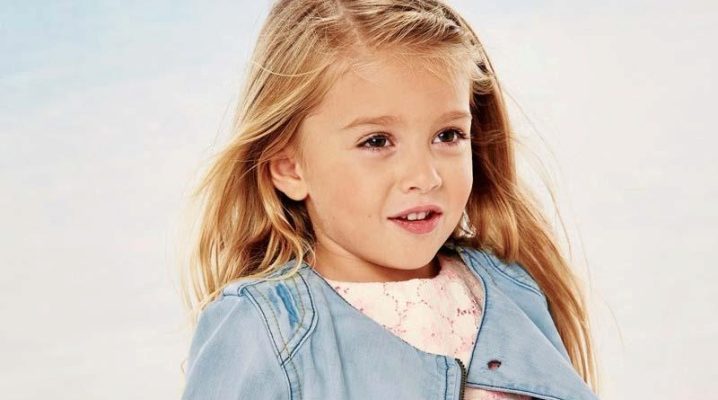 Children's denim jacket: comfortable and practical