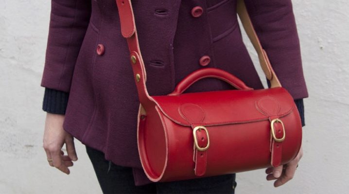 Bolsos de cuero hechos a mano para hombres y mujeres.