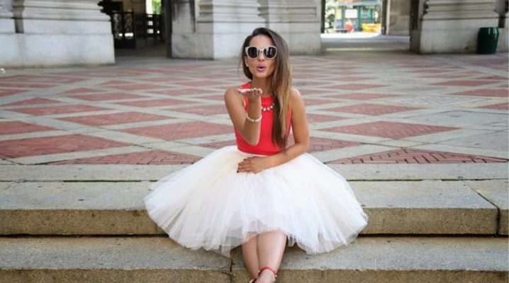 What can I wear tulle skirts with?