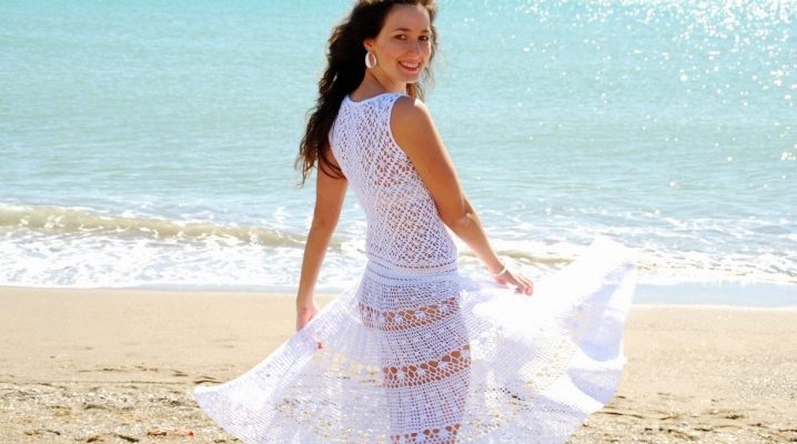 White beach dress