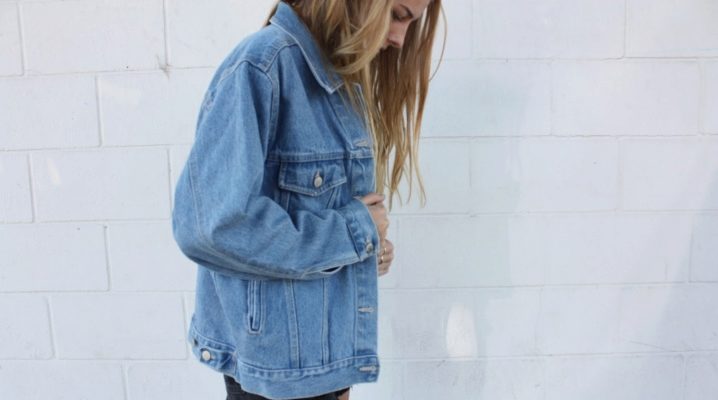 Oversize denim jacka: fashionabla bilder