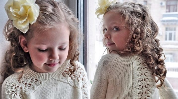 Beautiful knitted sweaters for girls