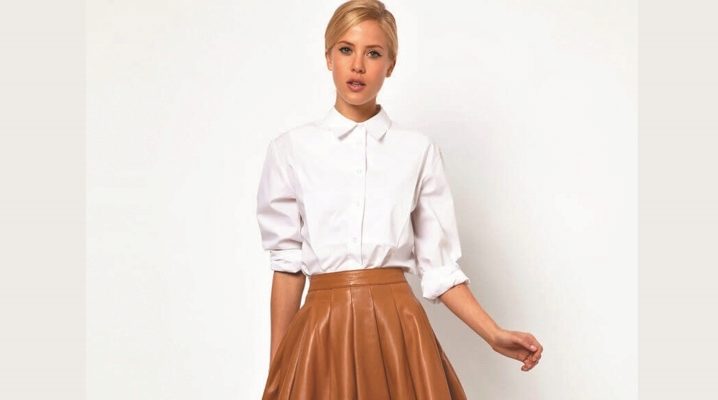 What to wear with a flared skirt?