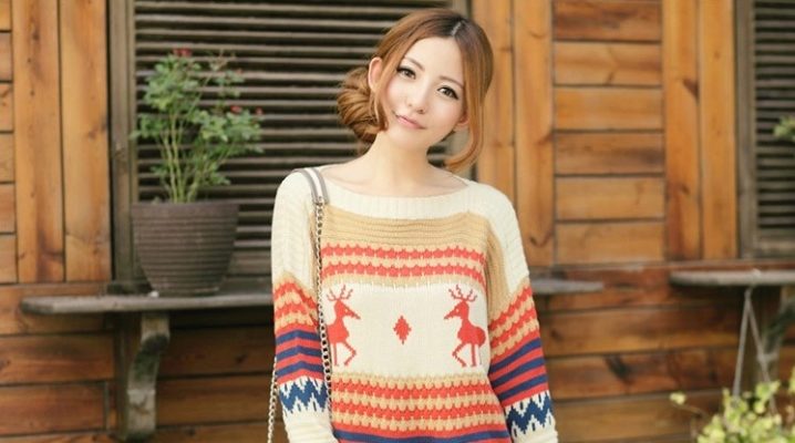 Stylish knitted women's pullover