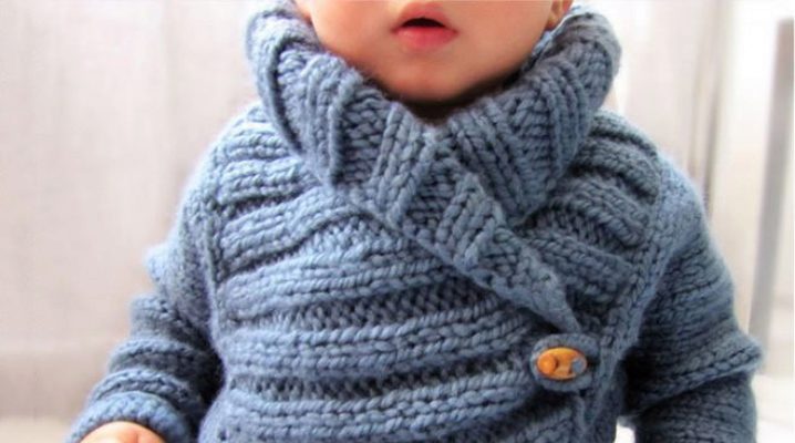 Knitted jacket for a boy