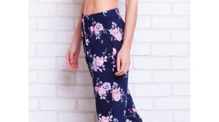 What can I wear with floral print pants?