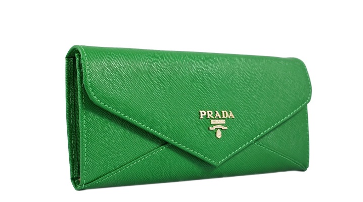 Dompet Prada