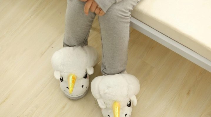 Unicorns slippers