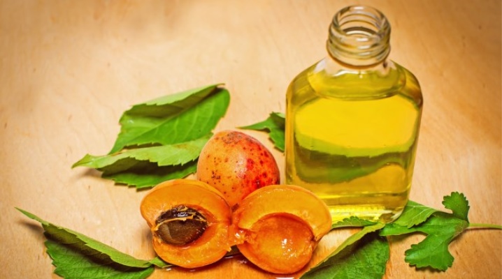 Apricot oil for the face