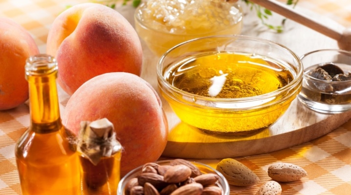 Cosmetic apricot oil