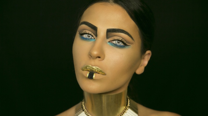 Egyptian makeup