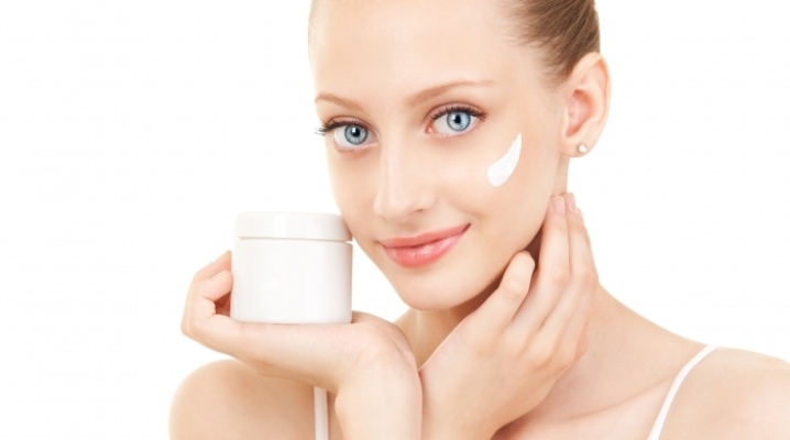 Cream for very dry and sensitive skin