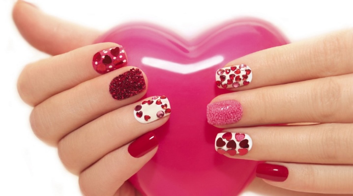 Manicure com camoufooks