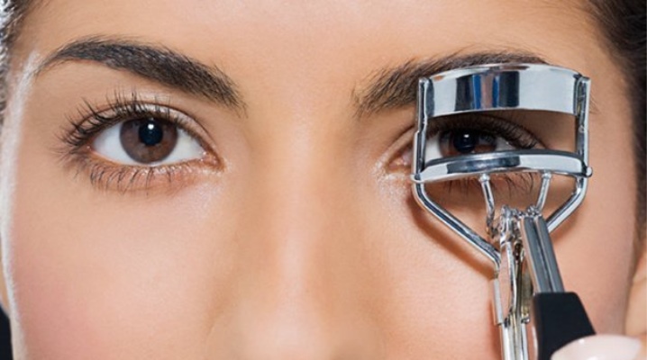 Eyelash Curler