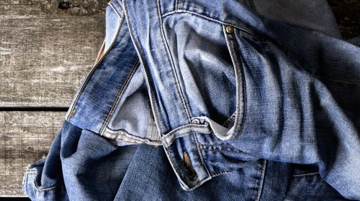 How to wash a greasy stain on jeans?