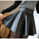 How to wear a leather skirt?