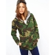 Chaqueta de camuflaje - ¡el estilo militar está de moda!