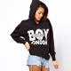 Black hoodies: who will fit and what to wear