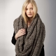 Large and voluminous scarf