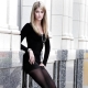 Can I combine black tights and black shoes?