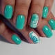 Manicure com laca turquesa